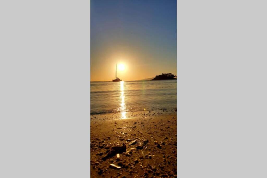 Face Mer Entre Plage Et Marina Bormes-les-Mimosas Luaran gambar