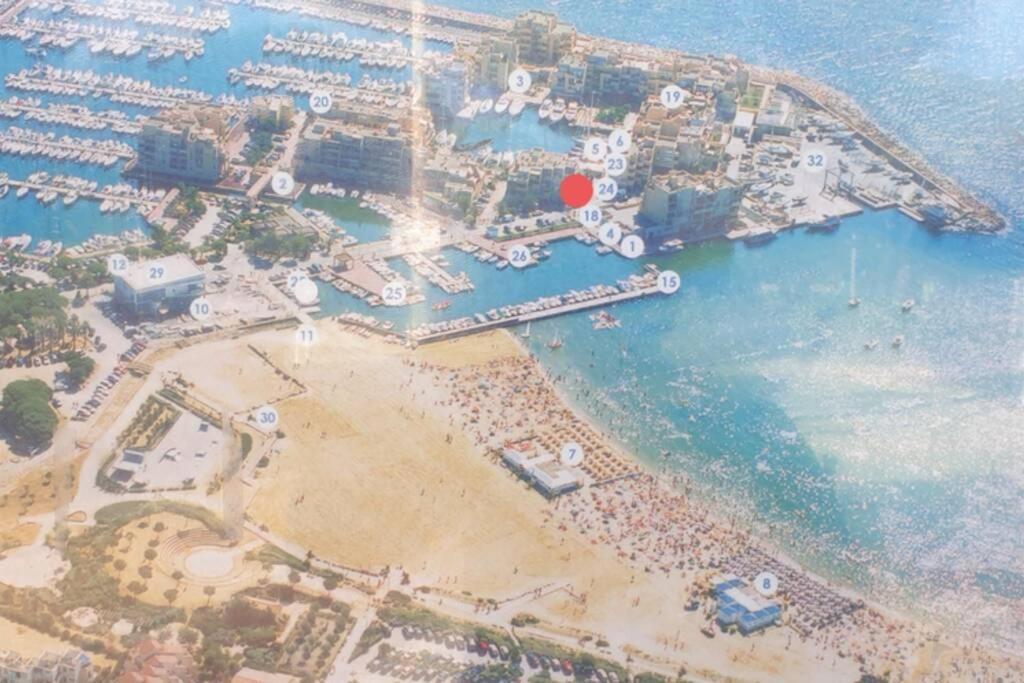 Face Mer Entre Plage Et Marina Bormes-les-Mimosas Luaran gambar