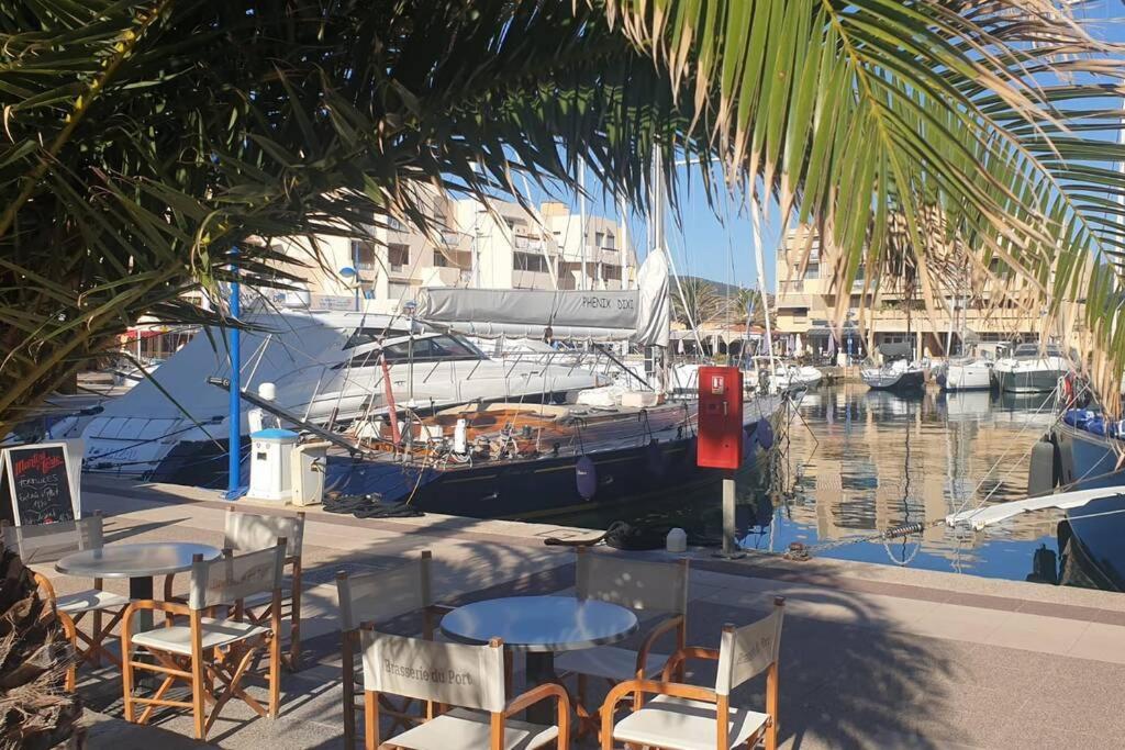 Face Mer Entre Plage Et Marina Bormes-les-Mimosas Luaran gambar
